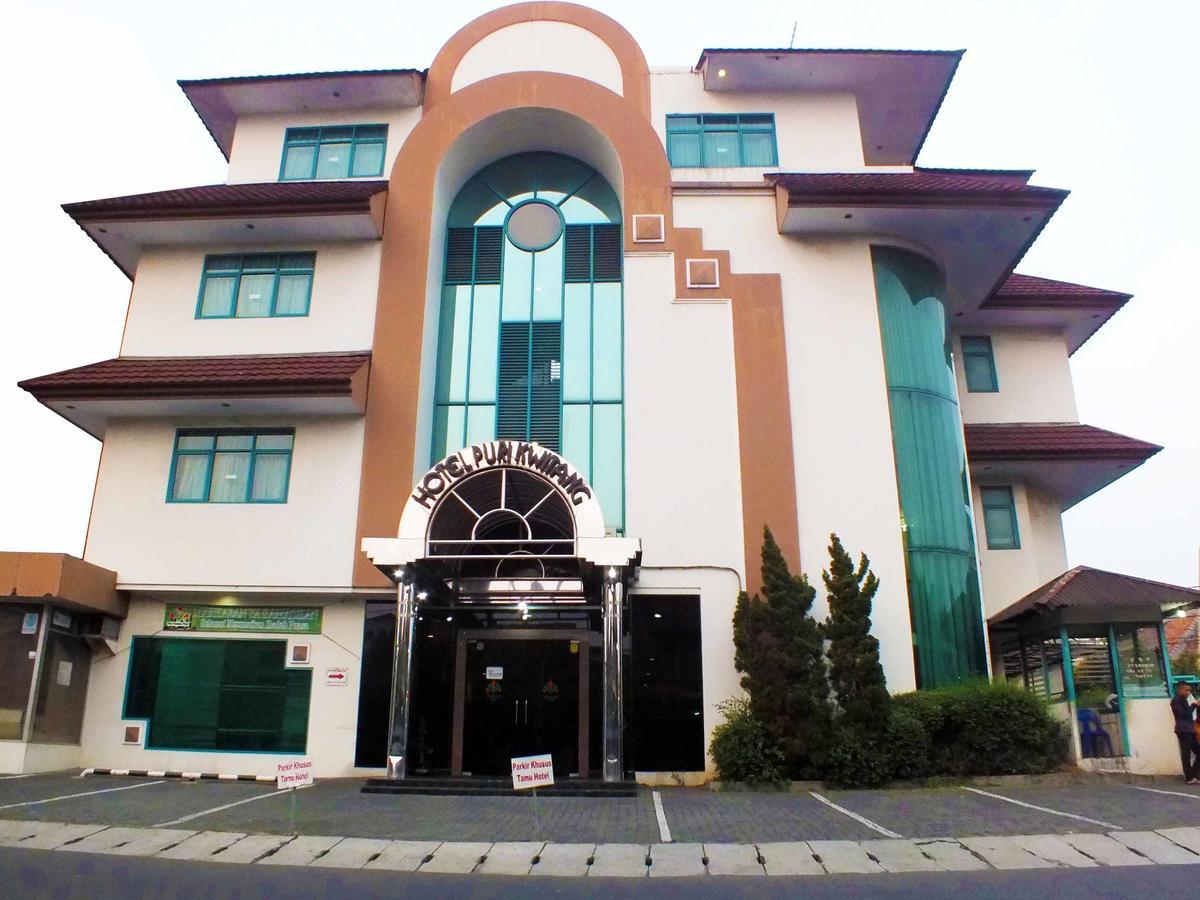 Hotel Puri Kwitang Jakarta Buitenkant foto
