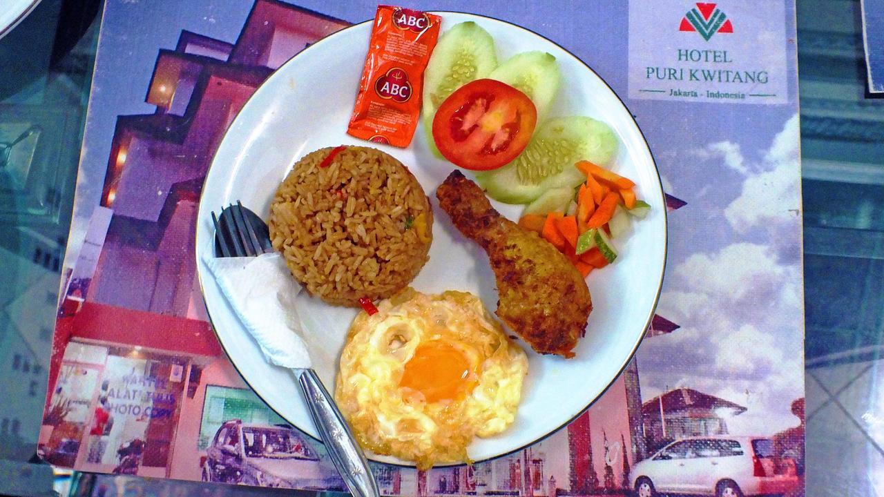 Hotel Puri Kwitang Jakarta Buitenkant foto